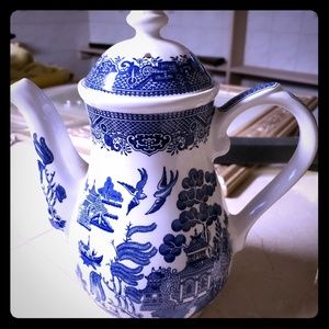 Willow Ware Staffordshire Tea Pot Made In England